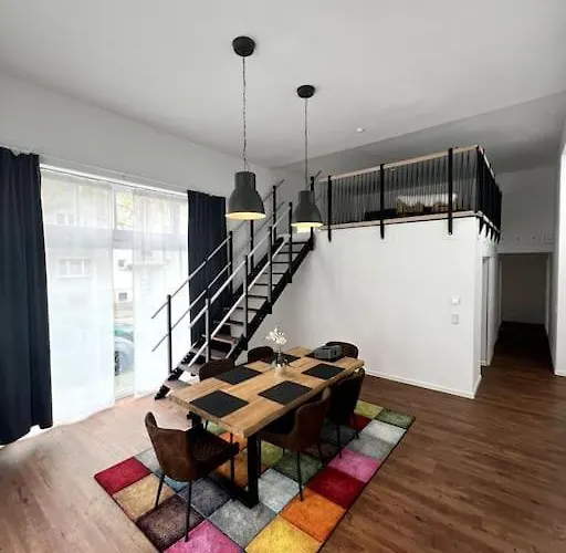 Zentrale & Flexible Unterkunft I